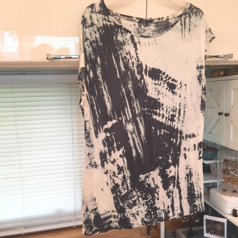 BUNDLE (2) VINCE Abstract Print Top & Color Block Tee Pima Cotton Micromodal